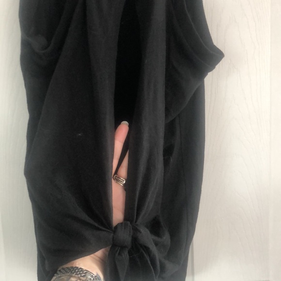 PINK workout top in S - Picture 3 of 7